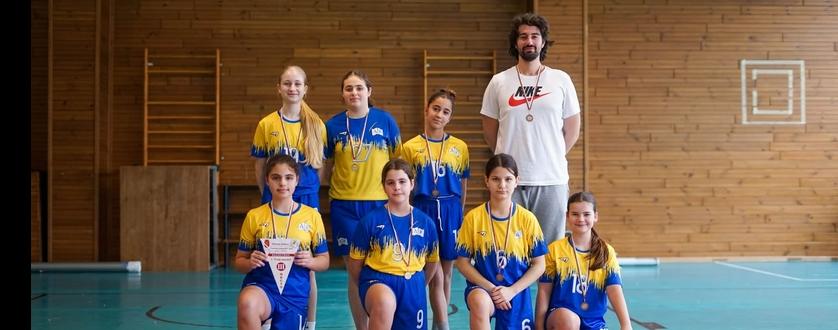 Баскетболни емоции и успехи в Общинските ученически игри