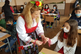 ЧЕСТИТА БАБА МАРТА!
