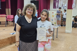 Награждаване на изявени ученици за изминалата учебна година