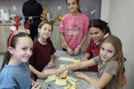 Предколеден следобед с аромат на канела и усмивки – празник на VА клас