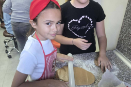 Предколеден следобед с аромат на канела и усмивки – празник на VА клас