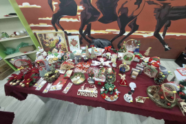 Коледен благотворителен базар в СУ „Любен Каравелов“, гр. Добрич ????