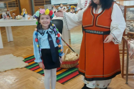 Вълнуващ великденски ден за първокласниците в читалището