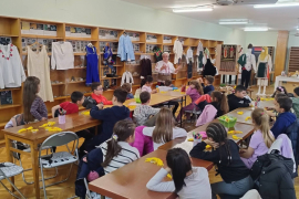 Вълнуващ великденски ден за първокласниците в читалището